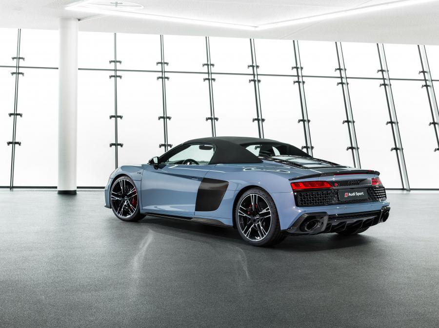  Audi R8 Spyder V10 2019 года  (WW) (фото 9 из 30)